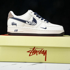 NK Air Force 1'07 Low 斯图西联名 卡通勾 空军一号低帮休闲板鞋 ZH2598-30 NK Air Force 1'07 Low 斯图西联名 卡通勾 空军一号低帮休闲板鞋 ZH2598-30