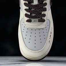 NK Air Force 1'07 Low 问界联名 红M9 空军一号低帮休闲板鞋 XS1958-610 NK Air Force 1'07 Low 问界联名 红M9 空军一号低帮休闲板鞋 XS1958-610