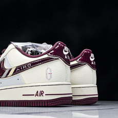 NK Air Force 1'07 Low 问界联名 红M9 空军一号低帮休闲板鞋 XS1958-610 NK Air Force 1'07 Low 问界联名 红M9 空军一号低帮休闲板鞋 XS1958-610