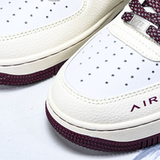 NK Air Force 1'07 Low 问界联名 红M9 空军一号低帮休闲板鞋 XS1958-610 NK Air Force 1'07 Low 问界联名 红M9 空军一号低帮休闲板鞋 XS1958-610