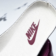NK Air Force 1'07 Low 问界联名 红M9 空军一号低帮休闲板鞋 XS1958-610 NK Air Force 1'07 Low 问界联名 红M9 空军一号低帮休闲板鞋 XS1958-610