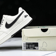 NK Court Vision 1 LOW 低帮 板鞋 “斯图西——双拼米黑” 运动鞋 休闲鞋 CS52 NK Court Vision 1 LOW 低帮 板鞋 “斯图西——双拼米黑” 运动鞋 休闲鞋 CS52