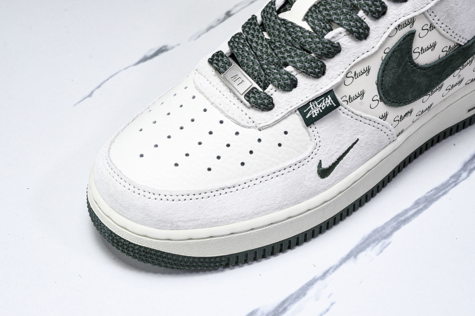  Nk Air Force 1'07 Low 斯图西联名 英文绿翻毛勾 空军一号低帮休闲板鞋 CH633