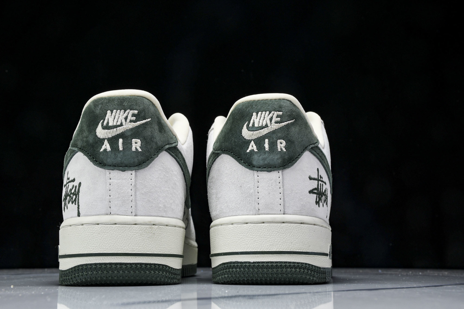  Nk Air Force 1'07 Low 斯图西联名 英文绿翻毛勾 空军一号低帮休闲板鞋 CH633