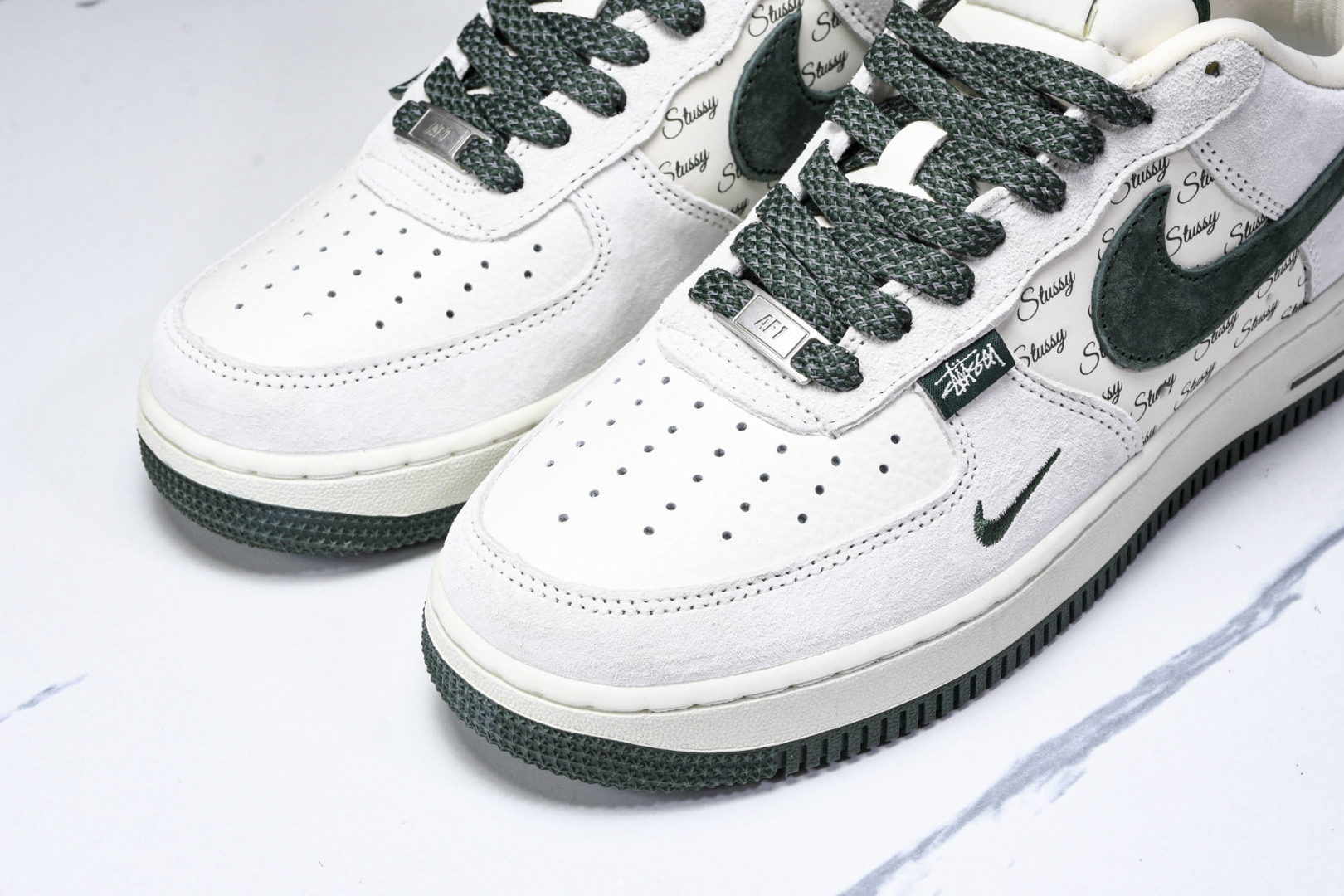  Nk Air Force 1'07 Low 斯图西联名 英文绿翻毛勾 空军一号低帮休闲板鞋 CH633
