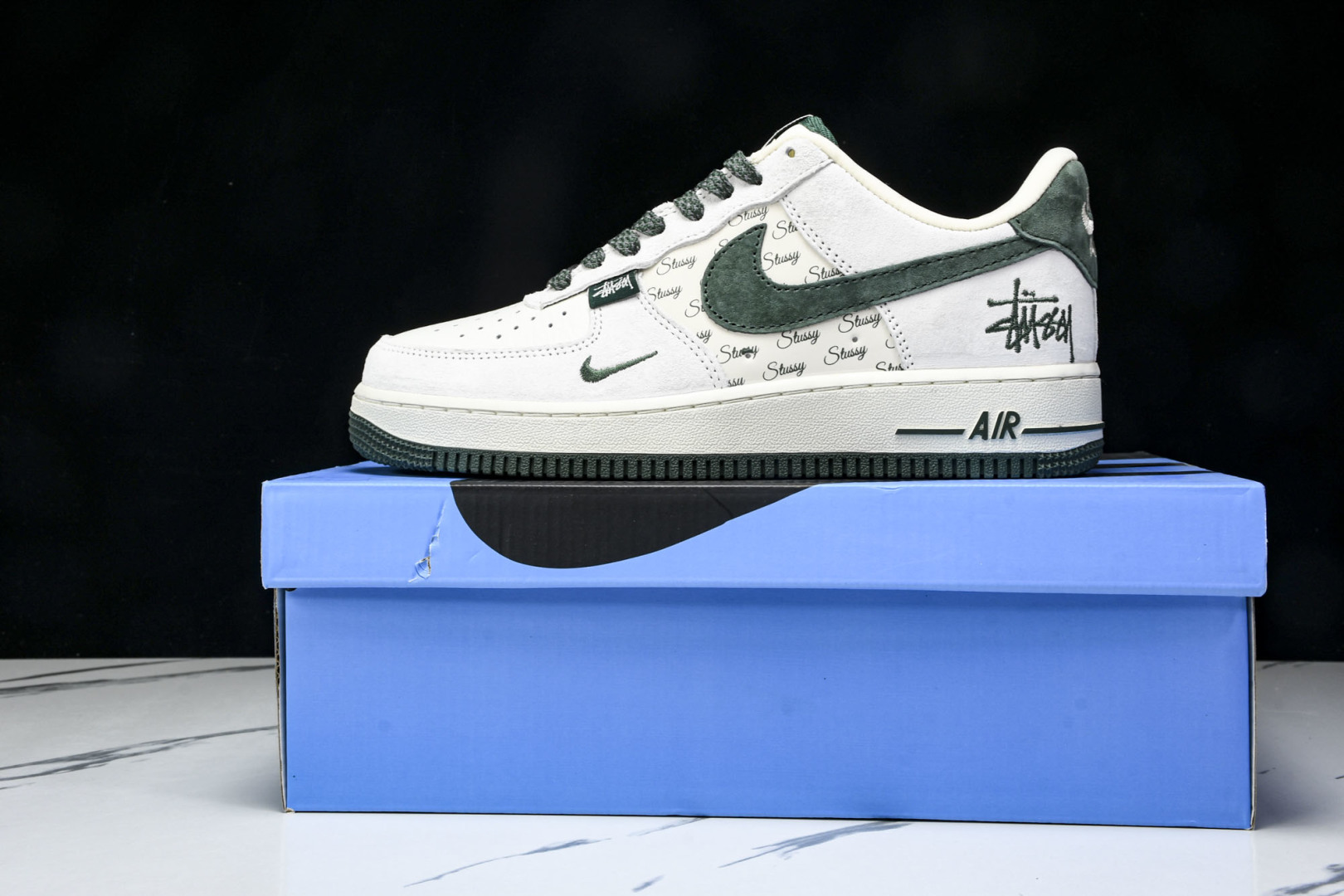  Nk Air Force 1'07 Low 斯图西联名 英文绿翻毛勾 空军一号低帮休闲板鞋 CH633