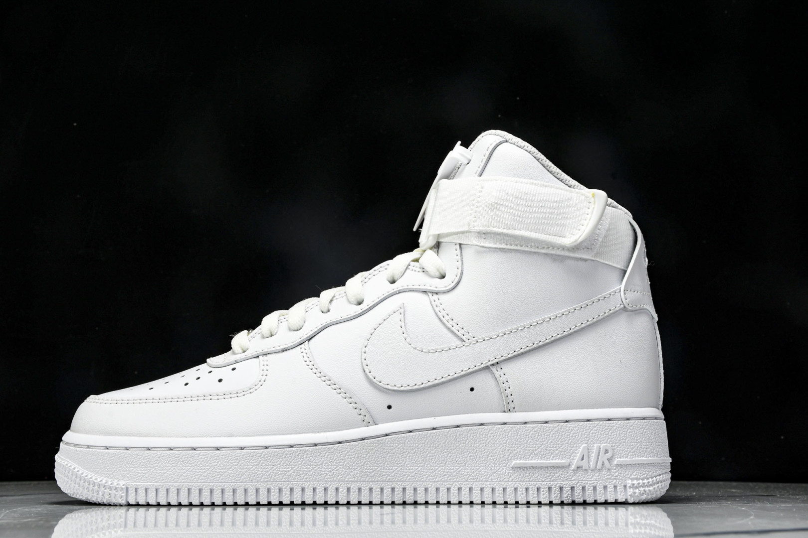 Air Force 1 空军一号官方货号CW2290 111 尺寸36 36.5 37.5 38 38