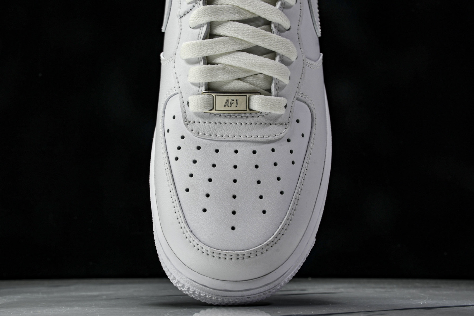  Air Force 1 空军一号官方货号CW2290 111 尺寸36 36.5 37.5 38 38