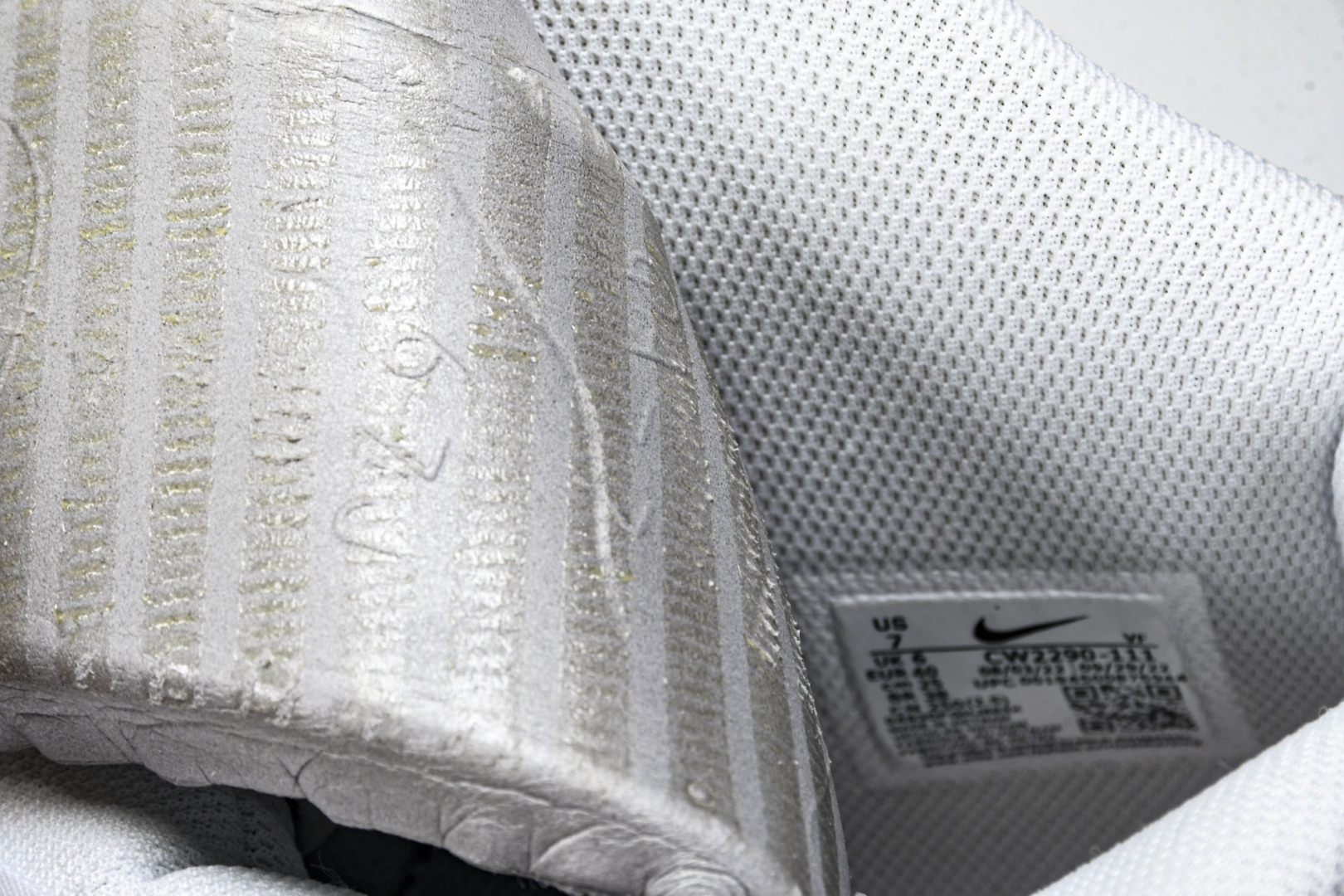  Air Force 1 空军一号官方货号CW2290 111 尺寸36 36.5 37.5 38 38