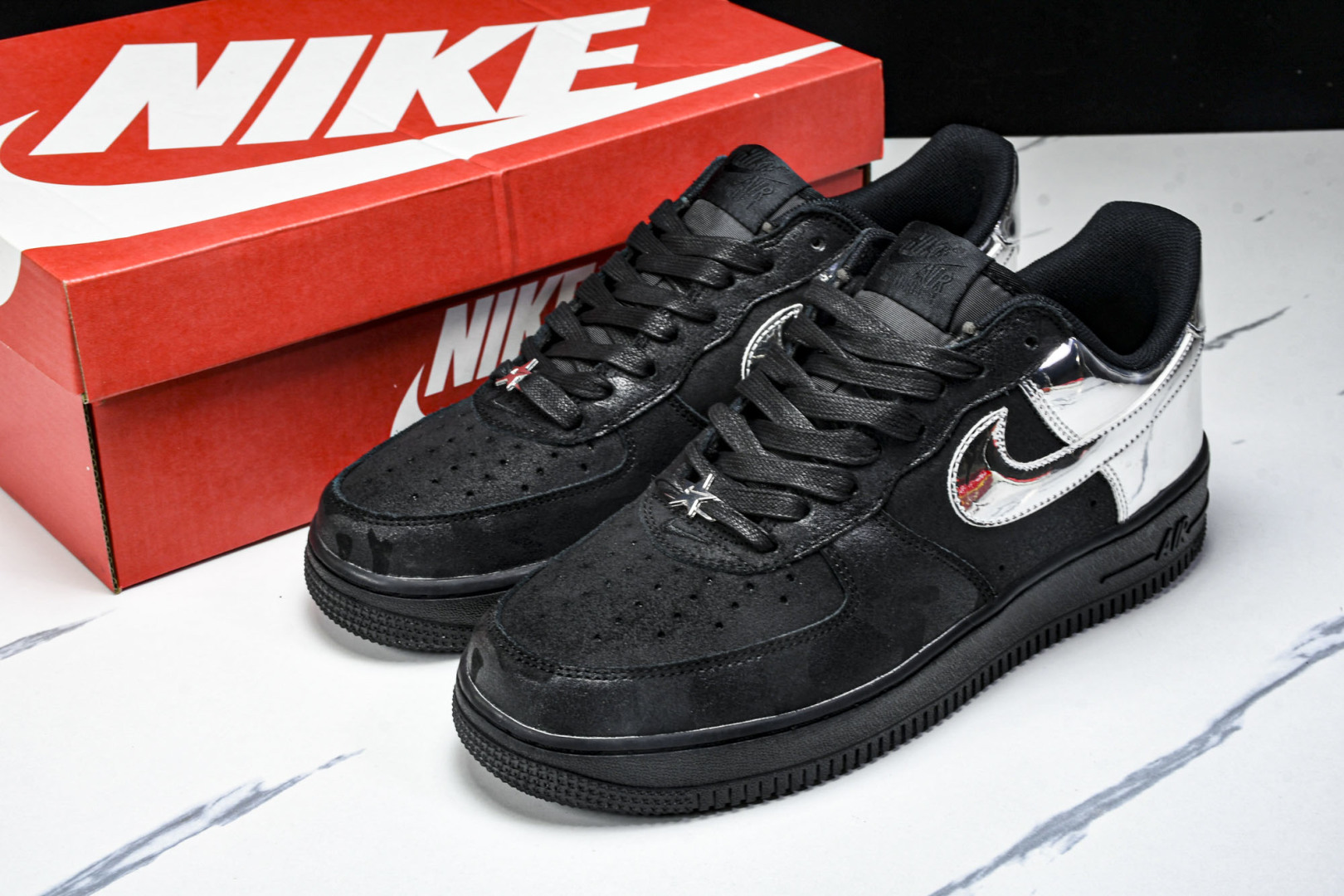  NK Air Force 1'07 Low 空军一号低帮休闲板鞋 HF2885-001 尺寸36 36