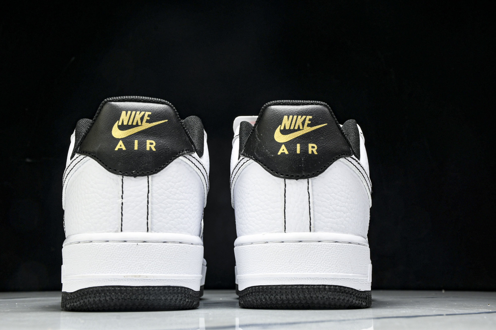  NK Air Force 1'07 Low 空军一号低帮休闲板鞋 IB6543-101 尺寸36 36
