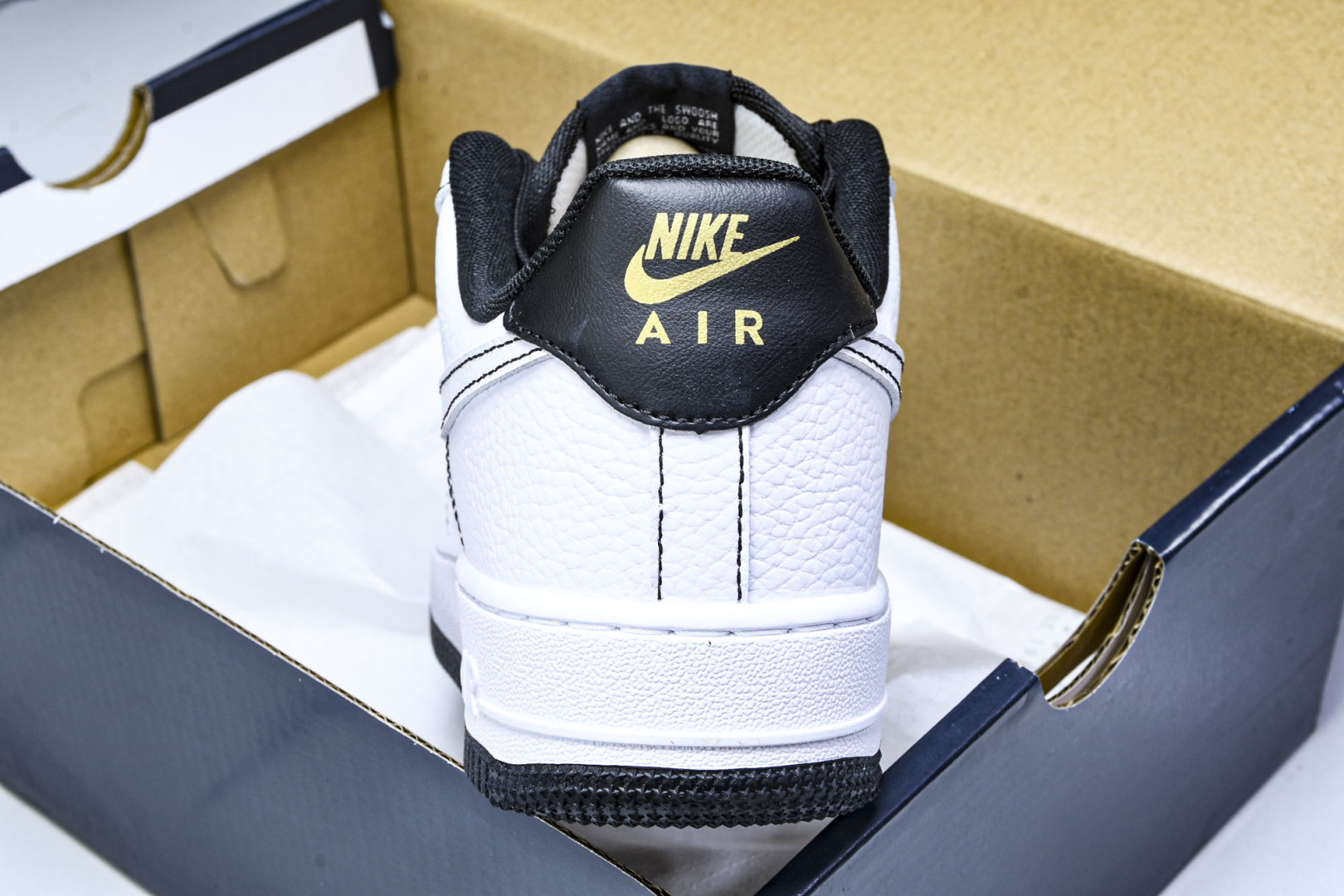  NK Air Force 1'07 Low 空军一号低帮休闲板鞋 IB6543-101 尺寸36 36