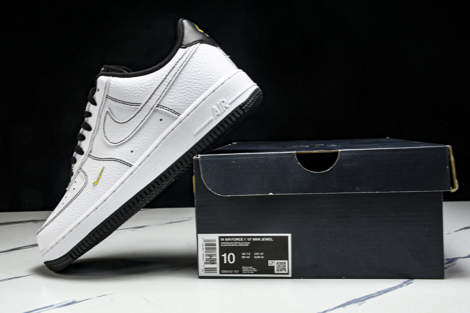  NK Air Force 1'07 Low 空军一号低帮休闲板鞋 IB6543-101 尺寸36 36