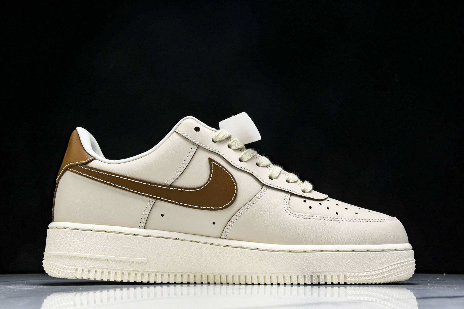  NK Air Force 1'07 Low 空军一号低帮休闲板鞋 IB8865-221 尺寸36 36