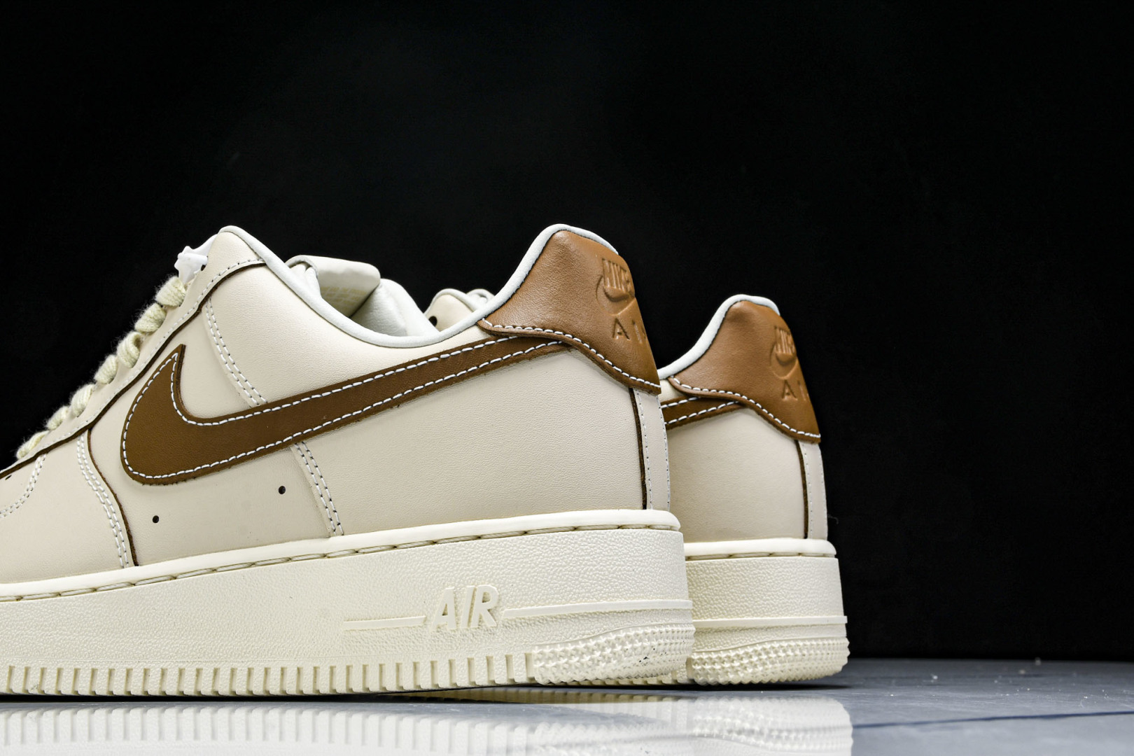  NK Air Force 1'07 Low 空军一号低帮休闲板鞋 IB8865-221 尺寸36 36