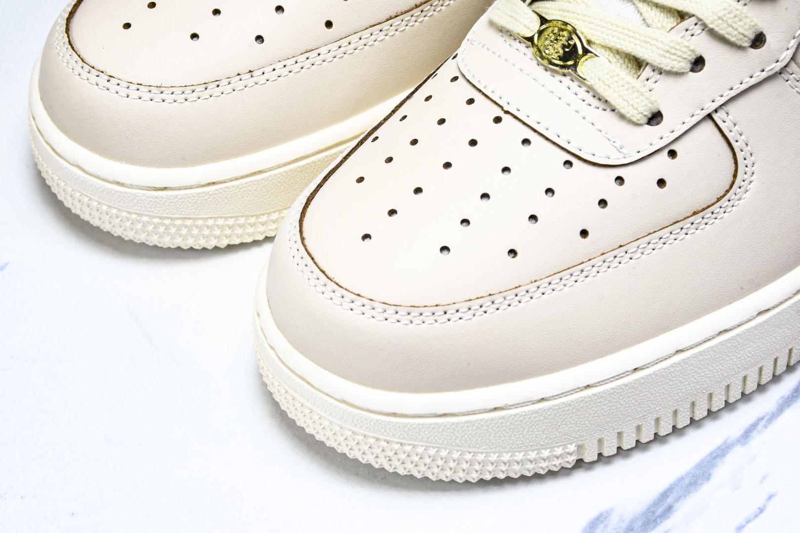  NK Air Force 1'07 Low 空军一号低帮休闲板鞋 IB8865-221 尺寸36 36