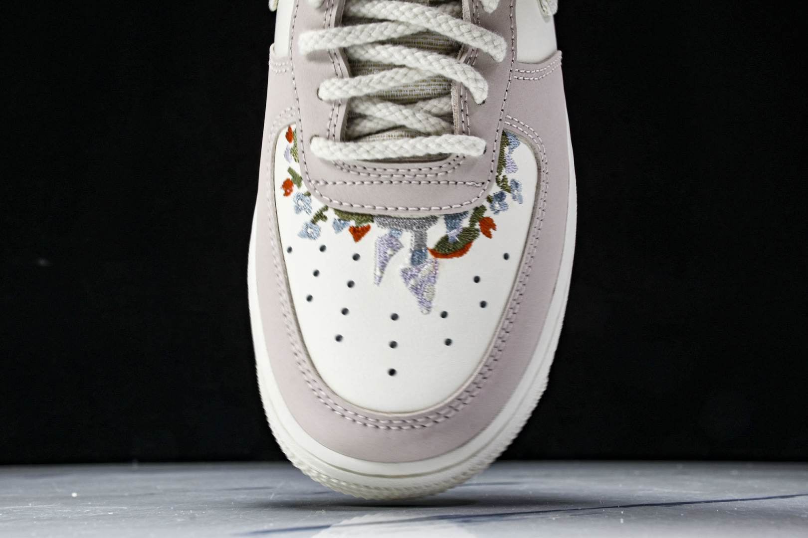  NK Air Force 1'07 Low 空军一号低帮休闲板鞋 IB8874-111 尺寸36 36