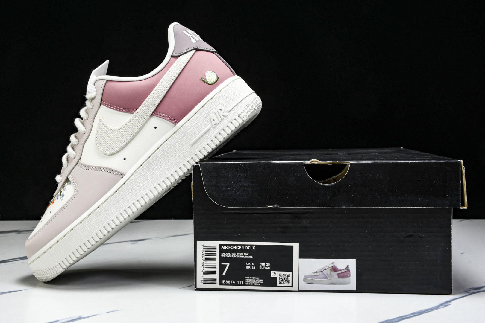  NK Air Force 1'07 Low 空军一号低帮休闲板鞋 IB8874-111 尺寸36 36