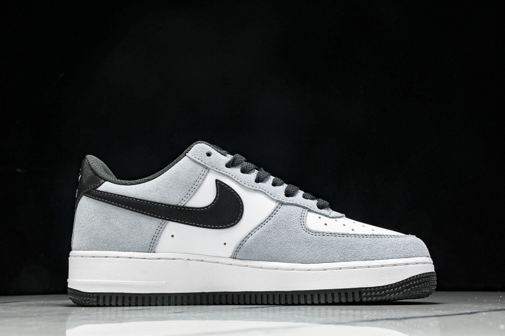  NK Air Force 1'07 Low 空军一号低帮休闲板鞋 IF6205-400 尺寸36 36
