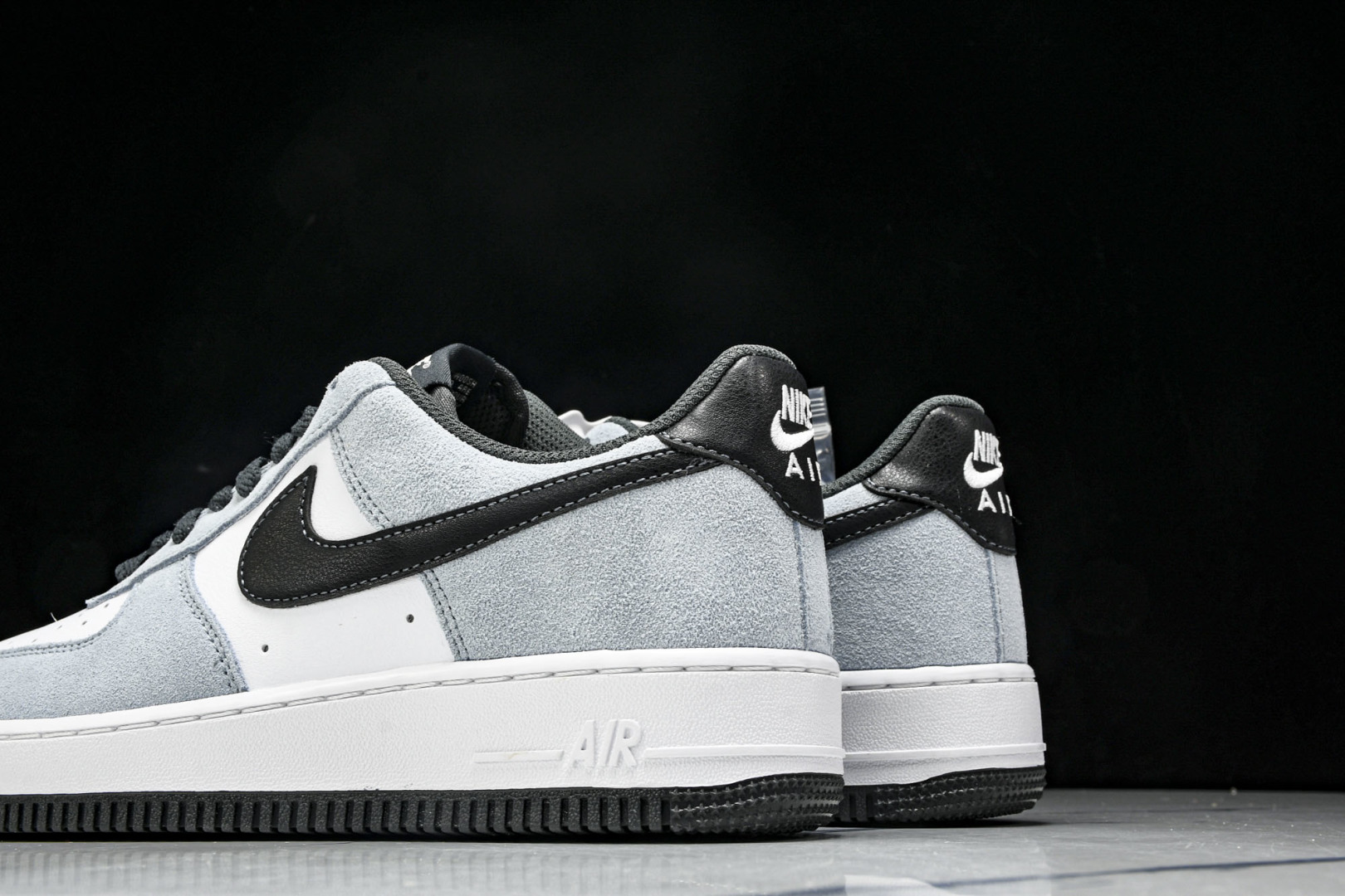  NK Air Force 1'07 Low 空军一号低帮休闲板鞋 IF6205-400 尺寸36 36
