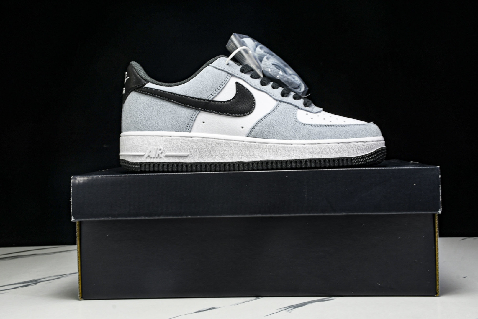  NK Air Force 1'07 Low 空军一号低帮休闲板鞋 IF6205-400 尺寸36 36
