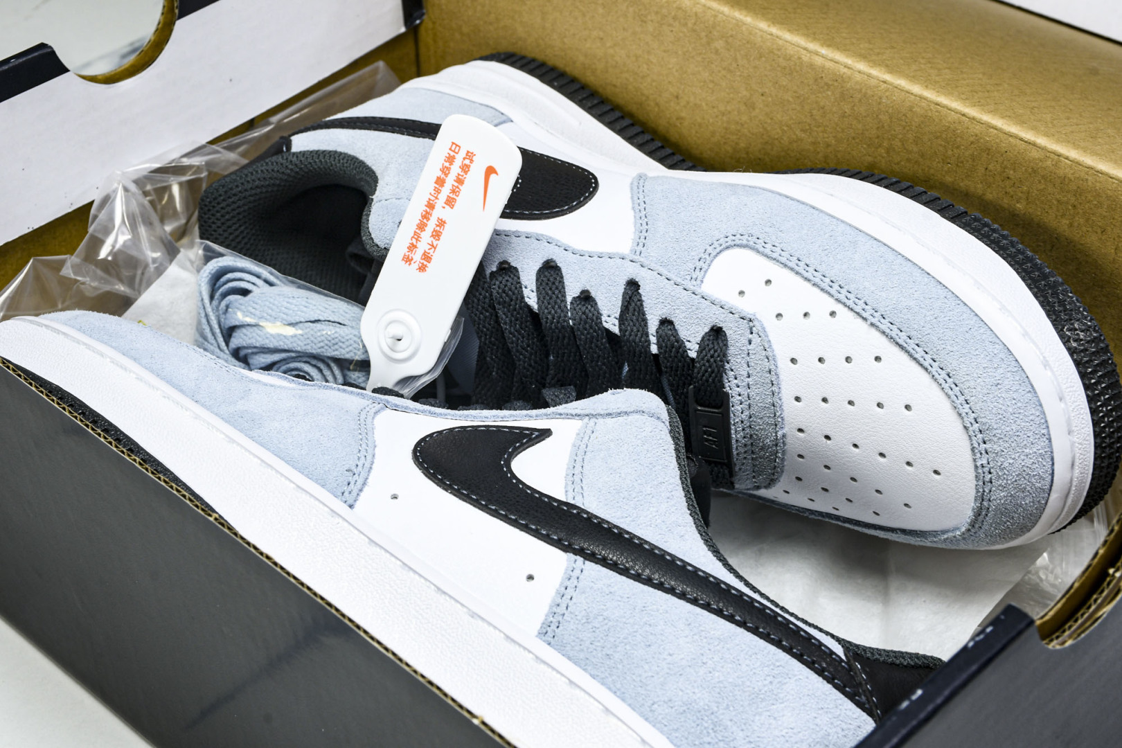  NK Air Force 1'07 Low 空军一号低帮休闲板鞋 IF6205-400 尺寸36 36