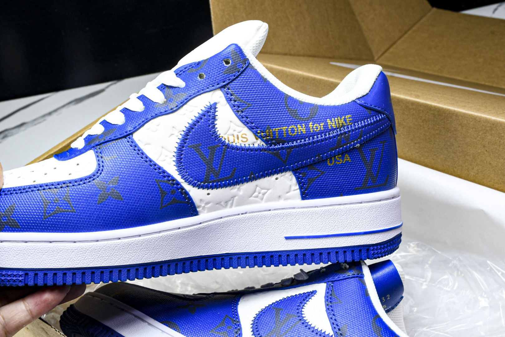  Air Force 1 '07 Low X LV TRAINER SNEAKER 联名 蓝白印花绿钩 