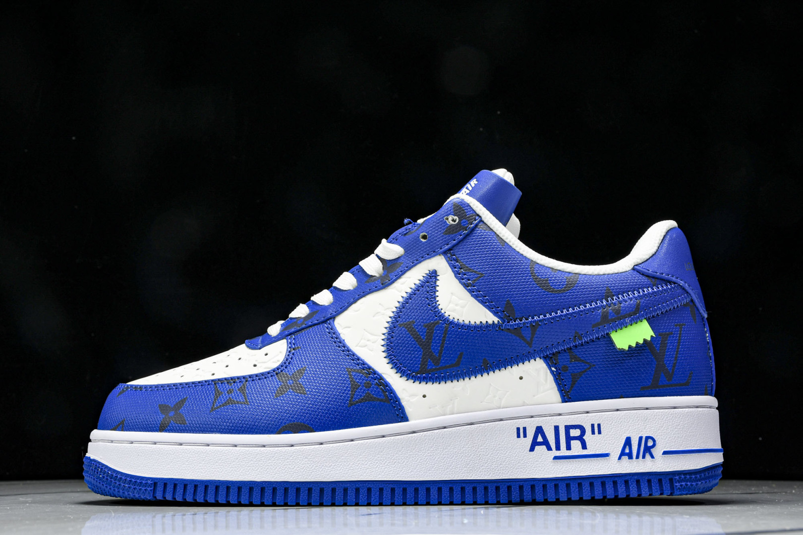  Air Force 1 '07 Low X LV TRAINER SNEAKER 联名 蓝白印花绿钩 