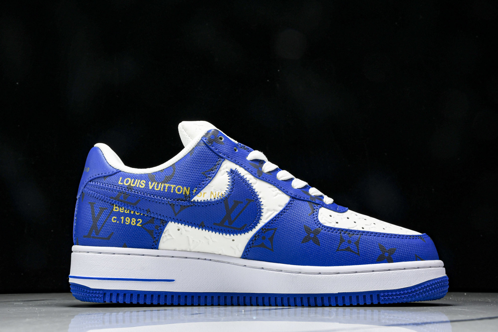  Air Force 1 '07 Low X LV TRAINER SNEAKER 联名 蓝白印花绿钩 