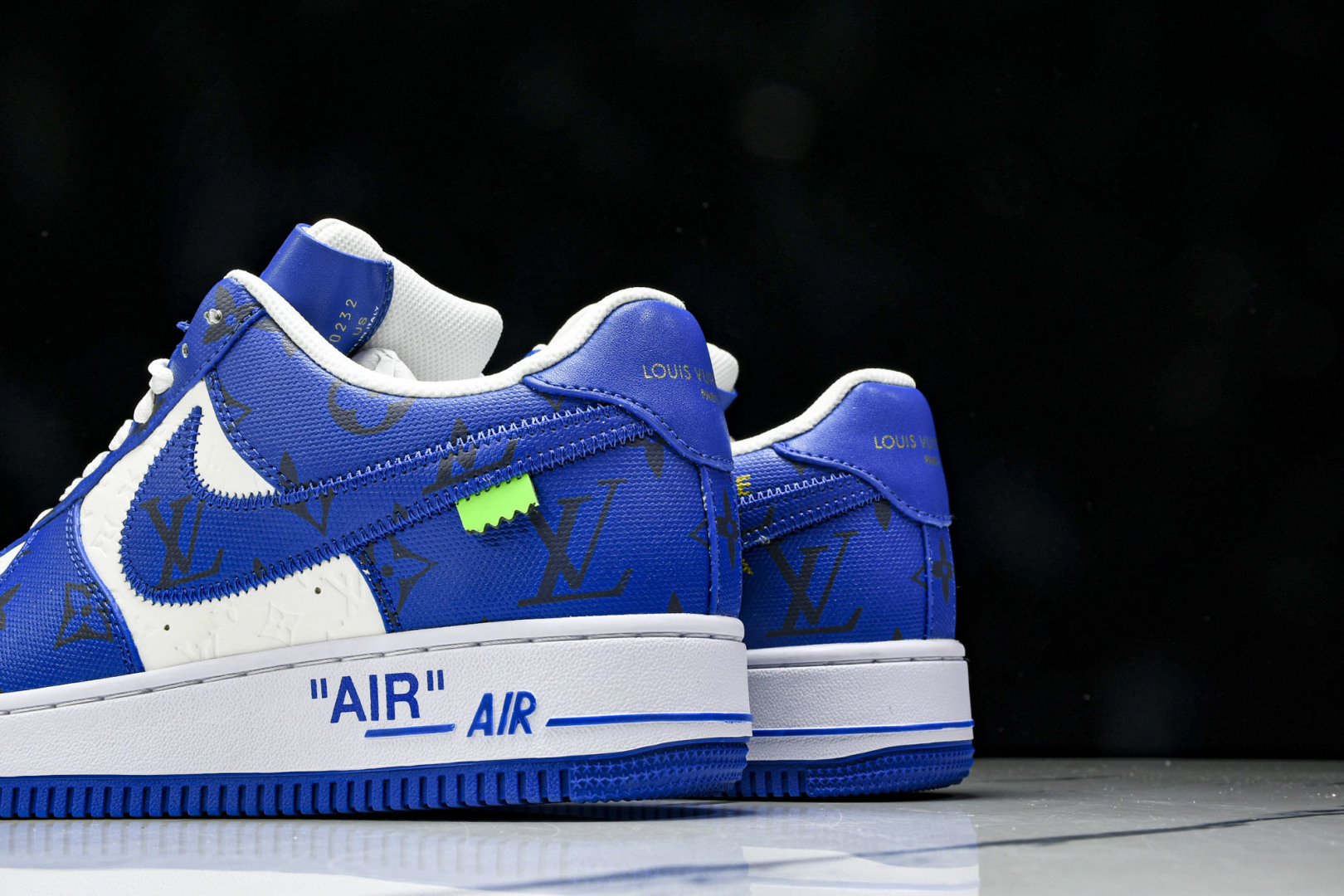  Air Force 1 '07 Low X LV TRAINER SNEAKER 联名 蓝白印花绿钩 