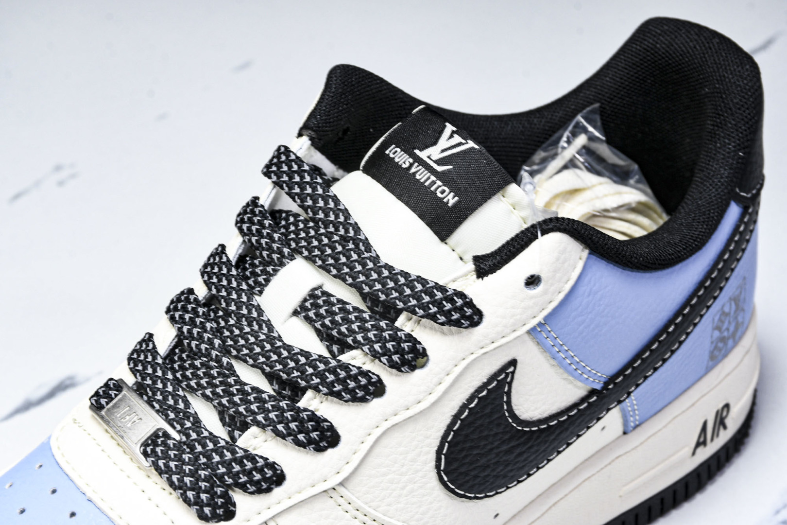  NK Air Air Force 1'07 Low LV联名 黑水蓝 空军一号低帮休闲板鞋 JJ250