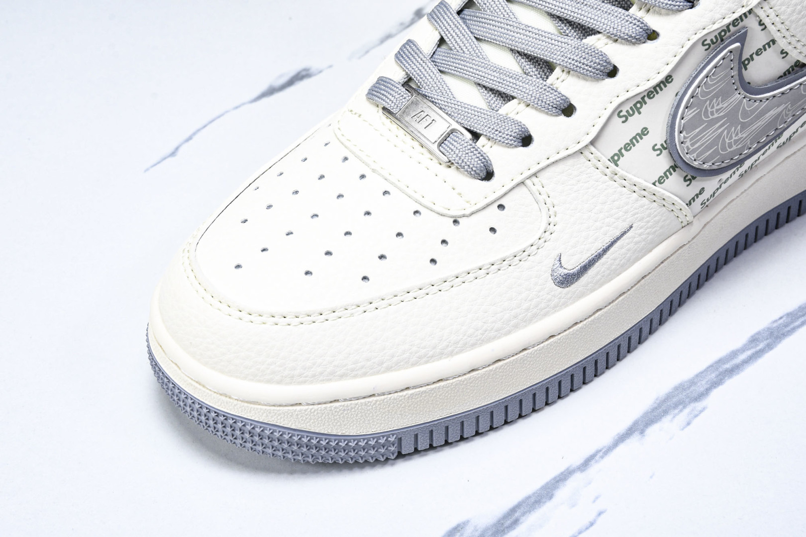  NK Air Air Force 1'07 Low Supreme联名 米灰多重勾 空军一号低帮休闲板