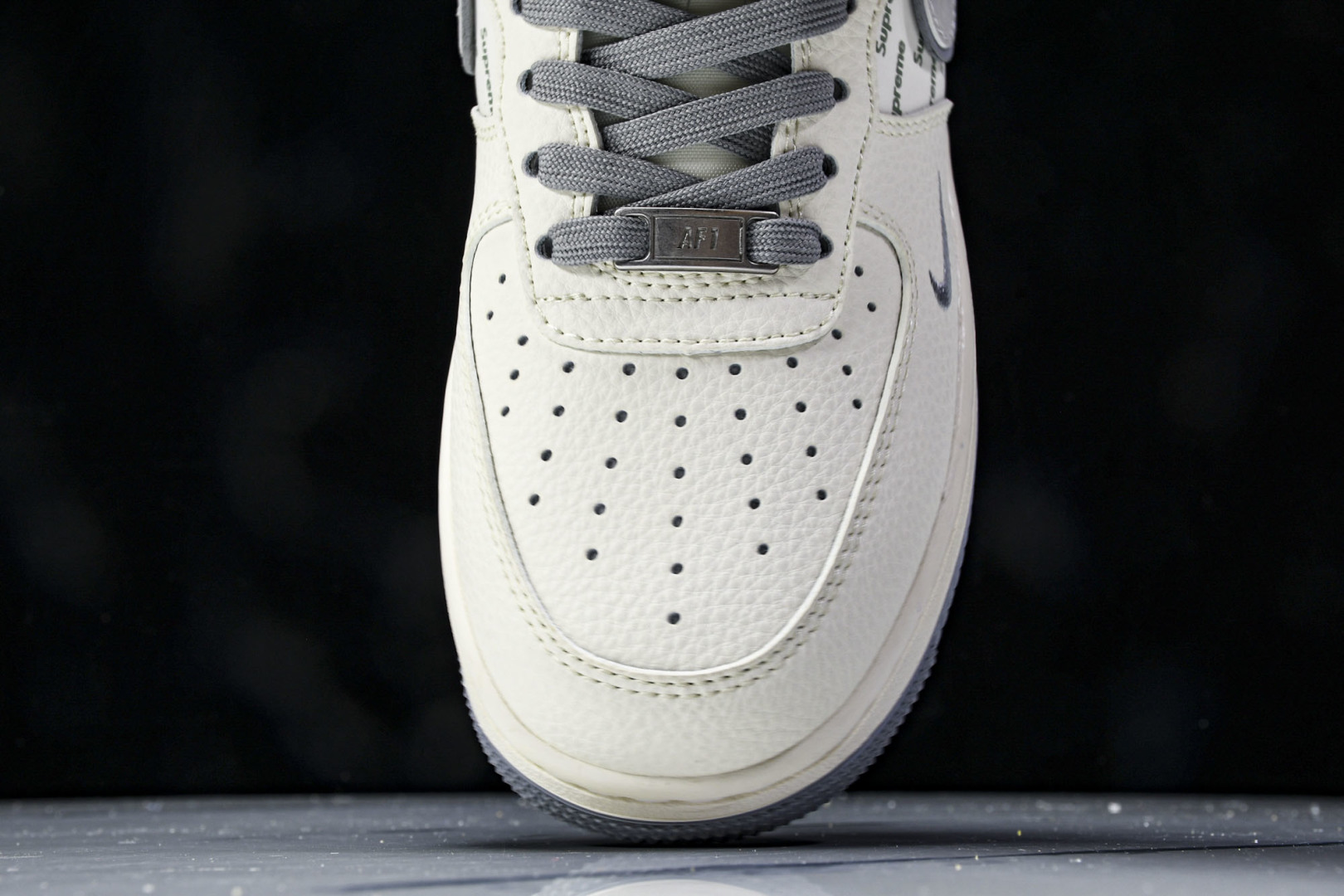  NK Air Air Force 1'07 Low Supreme联名 米灰多重勾 空军一号低帮休闲板