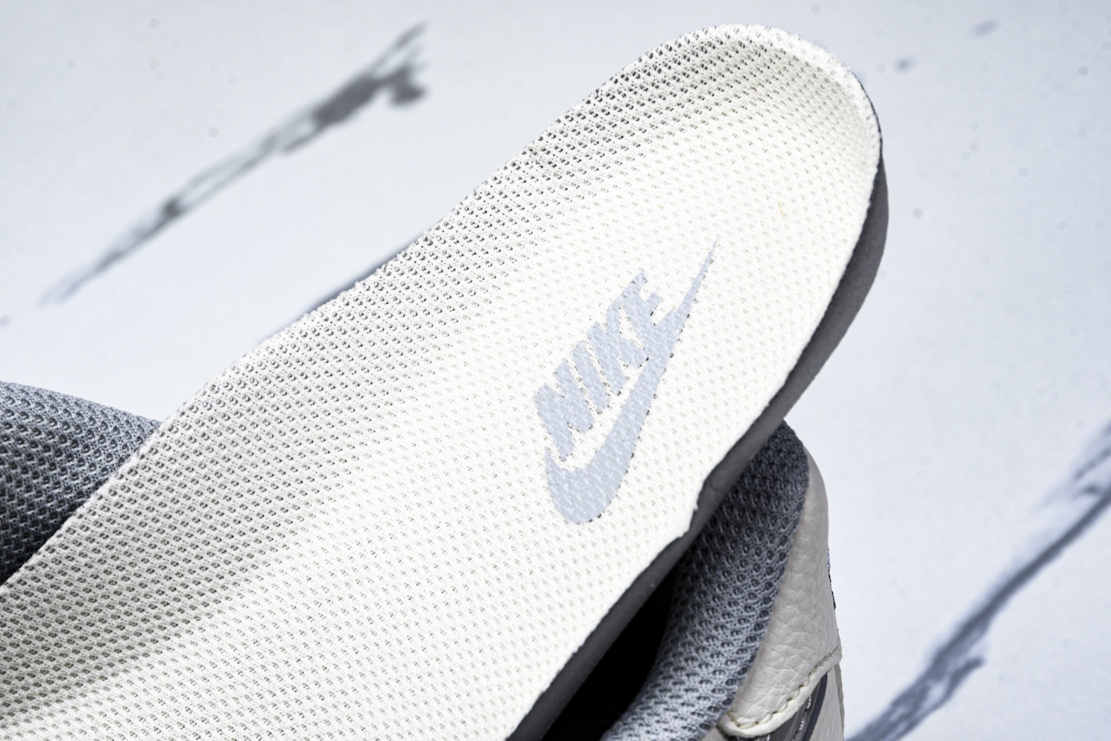  NK Air Air Force 1'07 Low Supreme联名 米灰多重勾 空军一号低帮休闲板