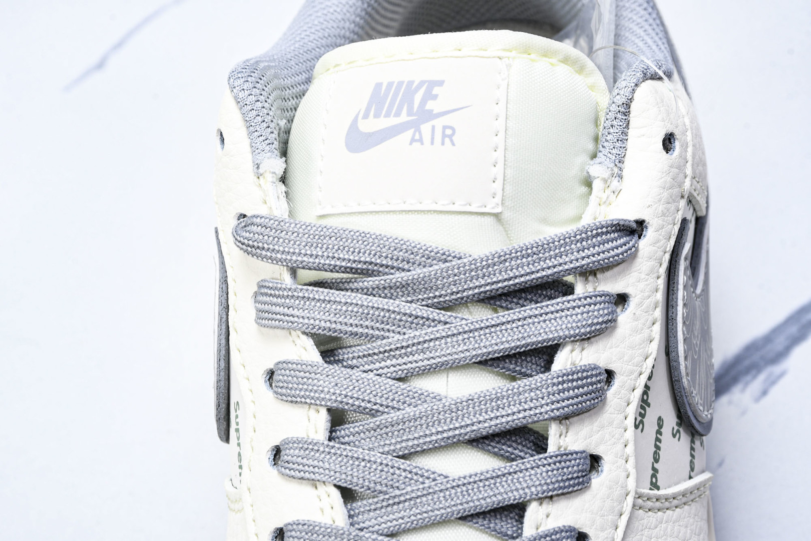  NK Air Air Force 1'07 Low Supreme联名 米灰多重勾 空军一号低帮休闲板