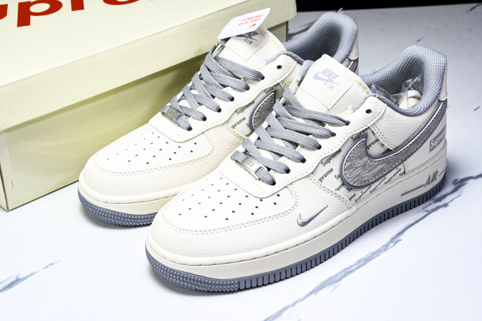  NK Air Air Force 1'07 Low Supreme联名 米灰多重勾 空军一号低帮休闲板