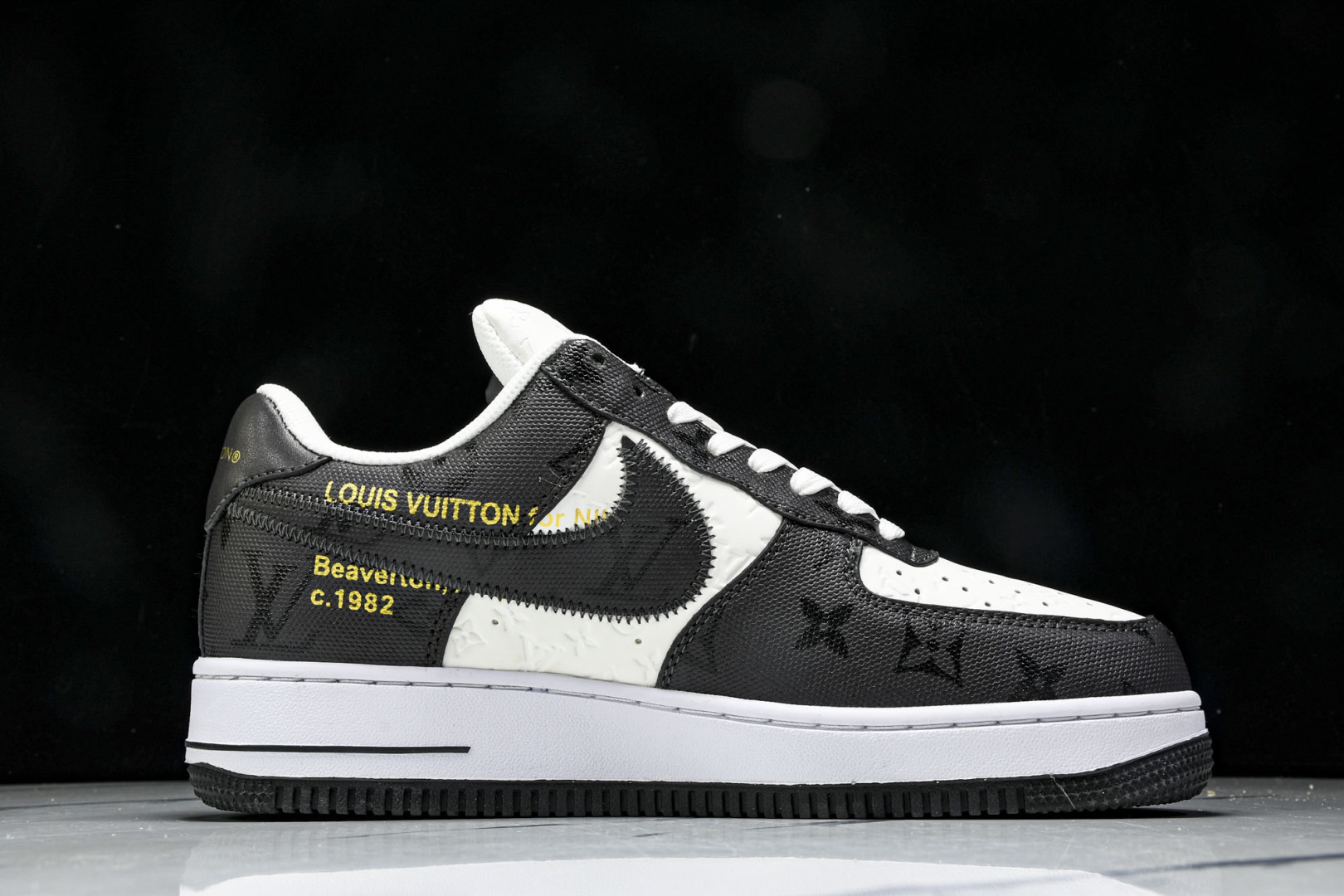  NK Air Force 1 '07 Low X LV TRAINER SNEAKER 联名 黑白印花