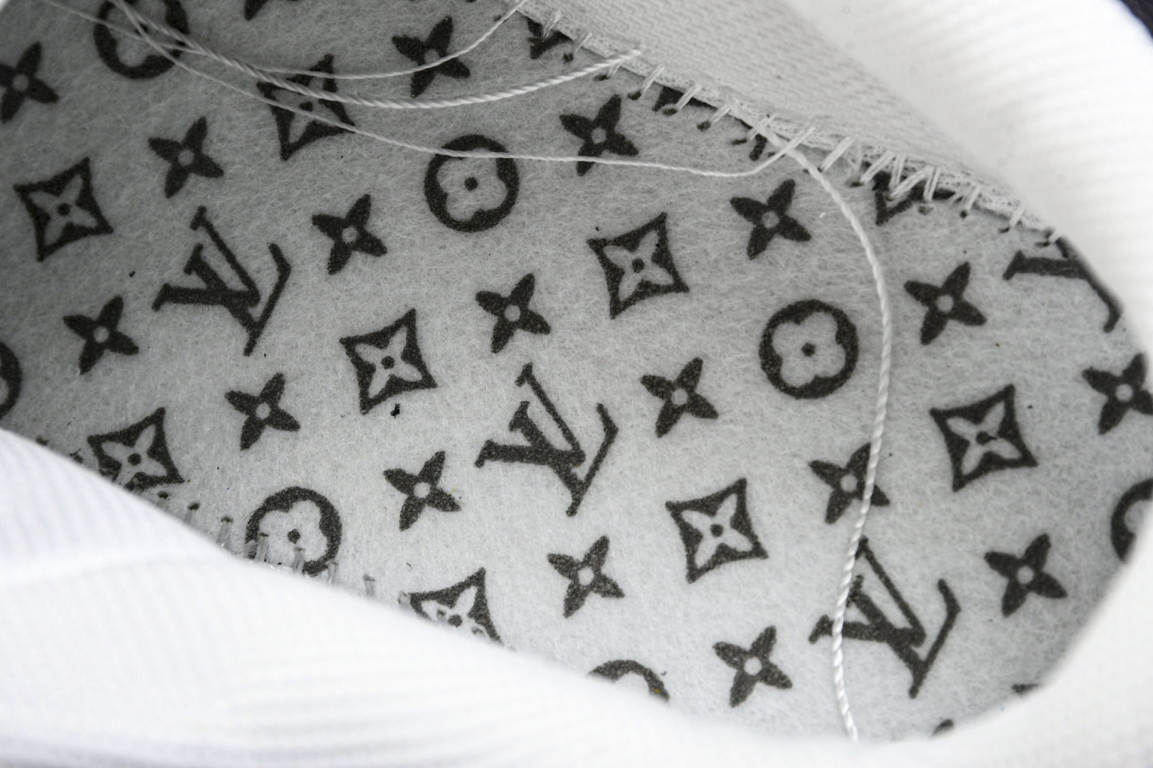  NK Air Force 1 '07 Low X LV TRAINER SNEAKER 联名 黑白印花