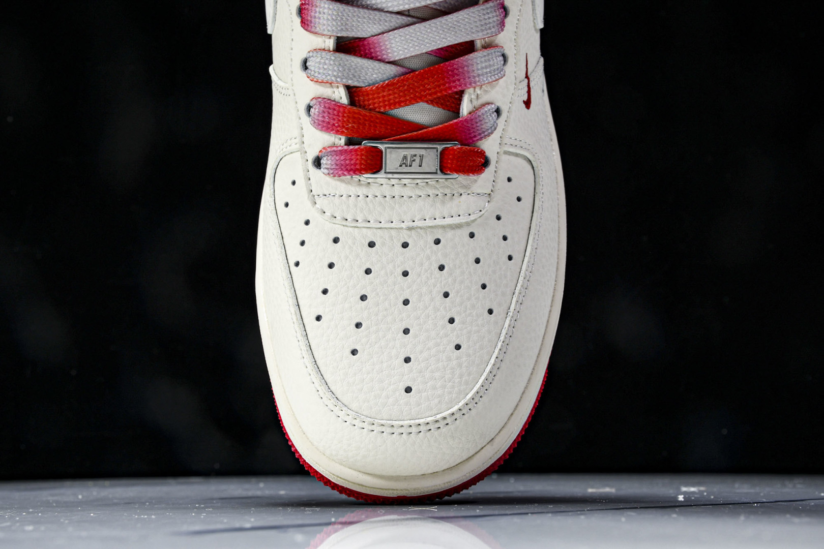 NK Air Force 1'07  Supreme 联名 米白红 货号：XX3168 157 尺寸36