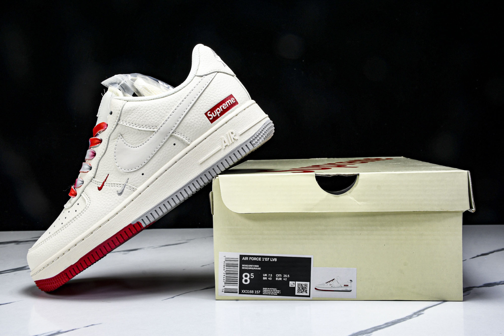 NK Air Force 1'07  Supreme 联名 米白红 货号：XX3168 157 尺寸36