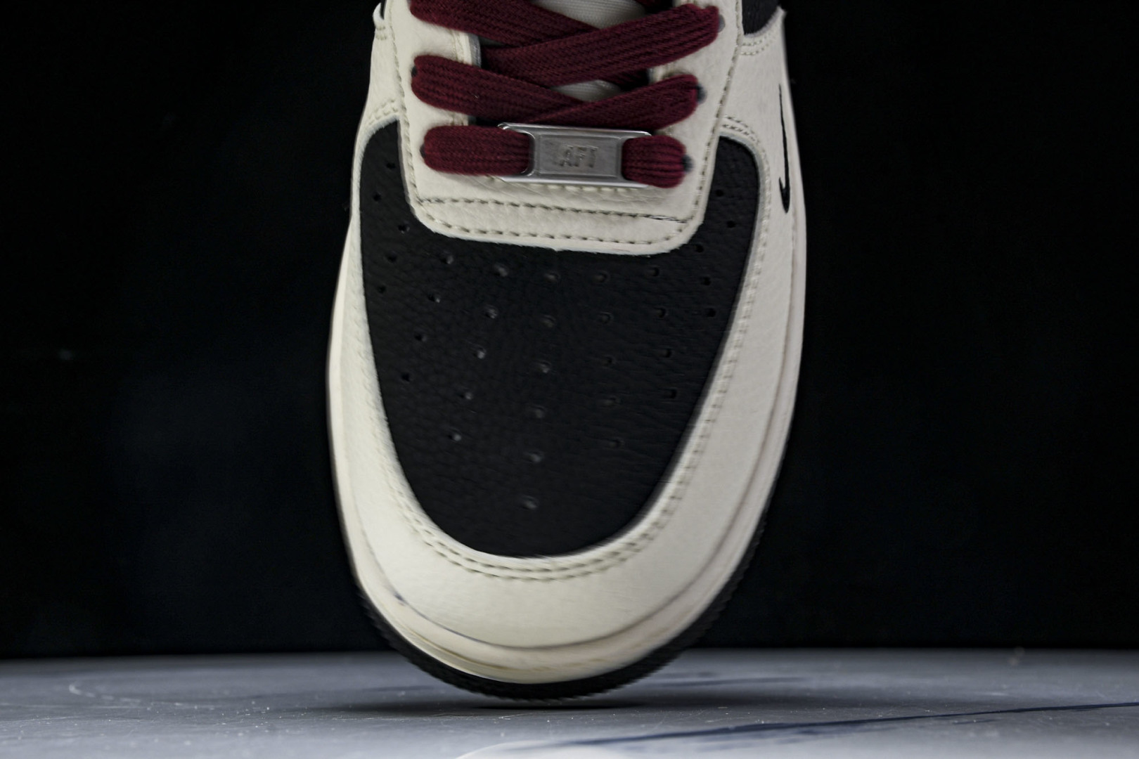 NK Air Force 1'07 Low Bape联名 米黑拼接酒红 空军一号低帮休闲板鞋 QW583