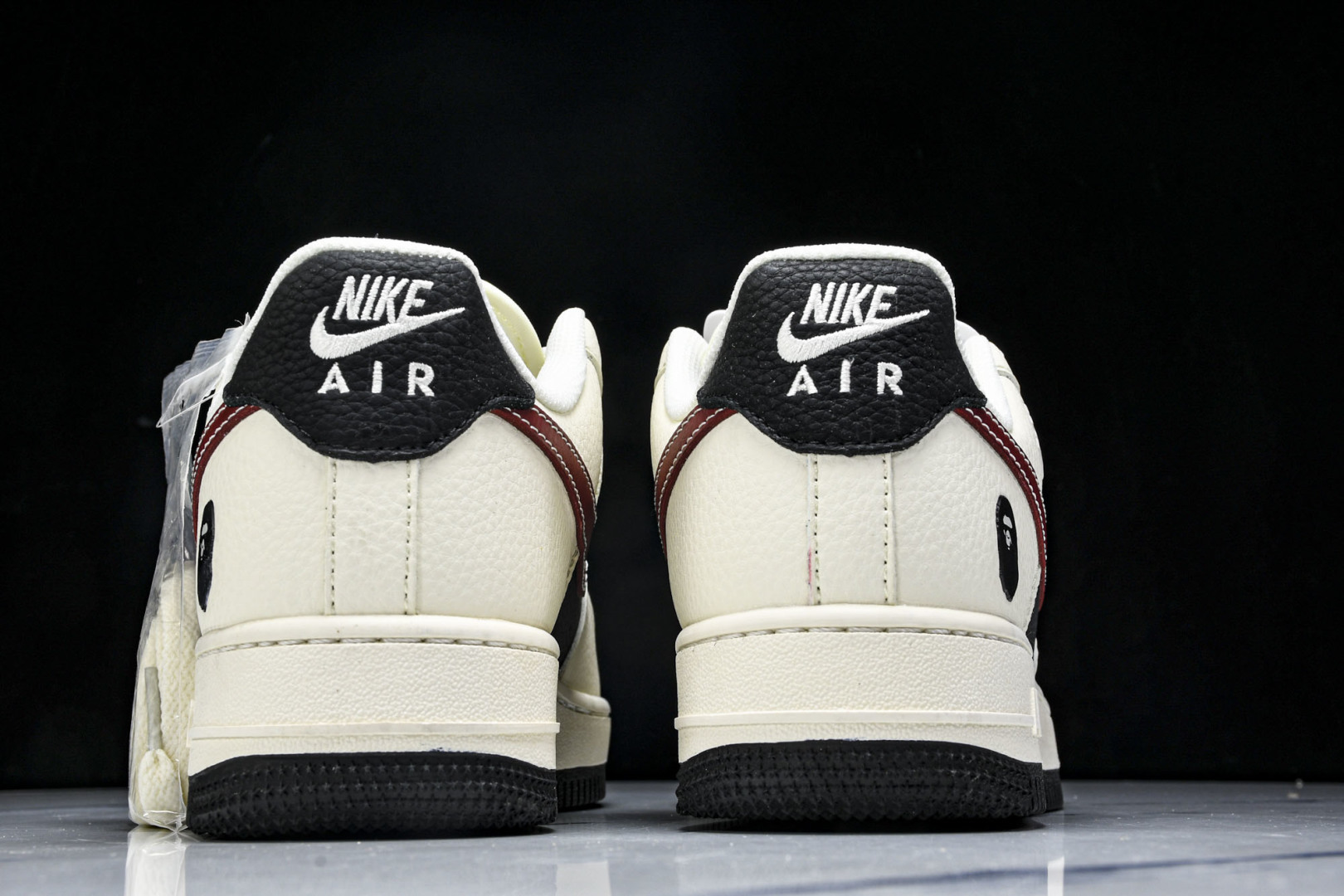 NK Air Force 1'07 Low Bape联名 米黑拼接酒红 空军一号低帮休闲板鞋 QW583