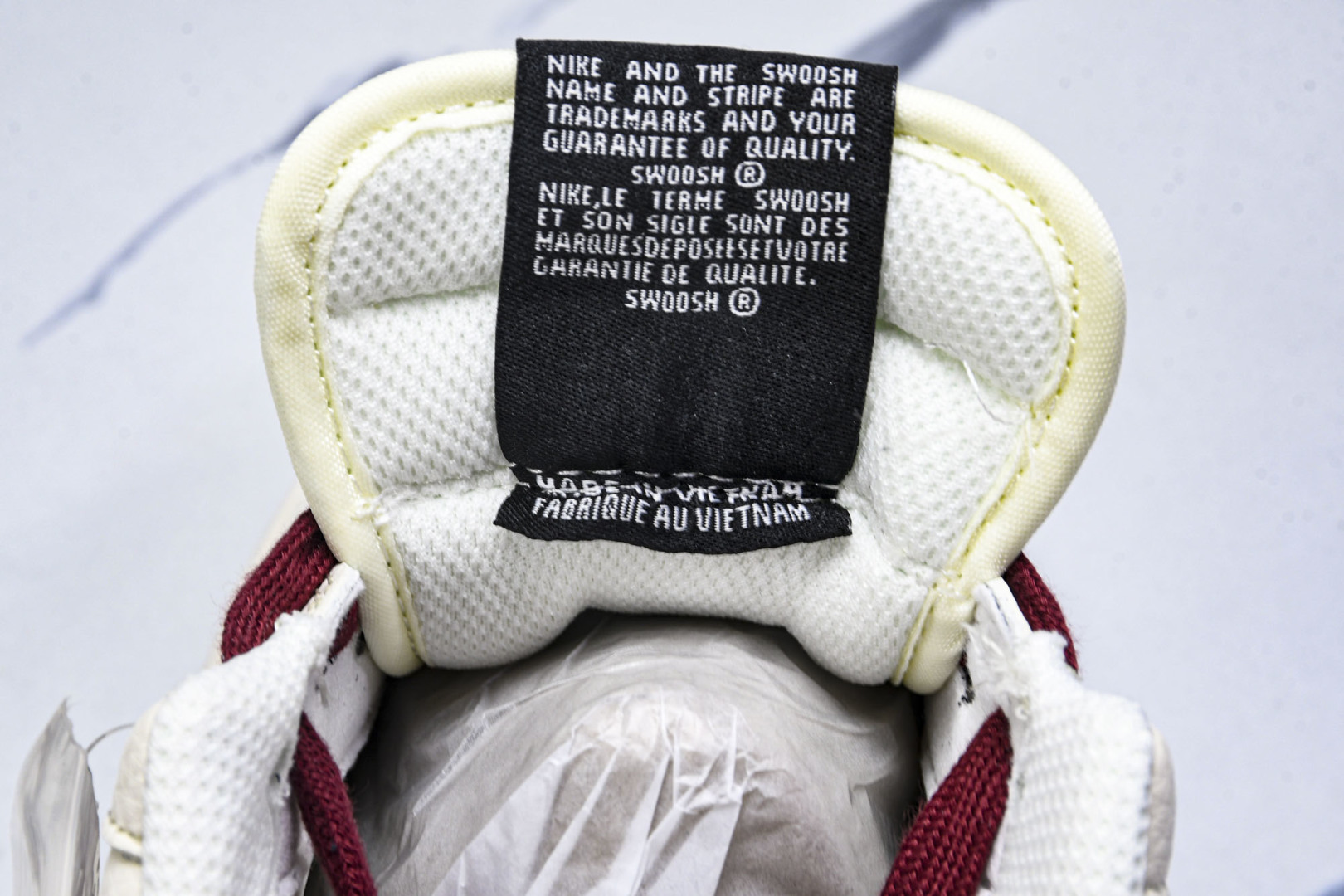 NK Air Force 1'07 Low Bape联名 米黑拼接酒红 空军一号低帮休闲板鞋 QW583