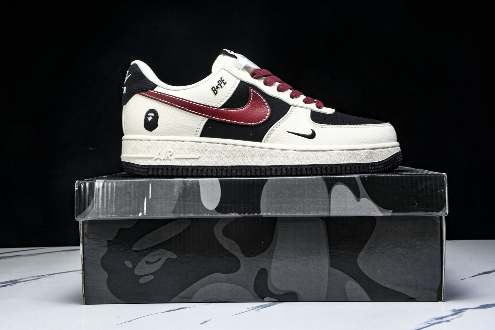 NK Air Force 1'07 Low Bape联名 米黑拼接酒红 空军一号低帮休闲板鞋 QW583