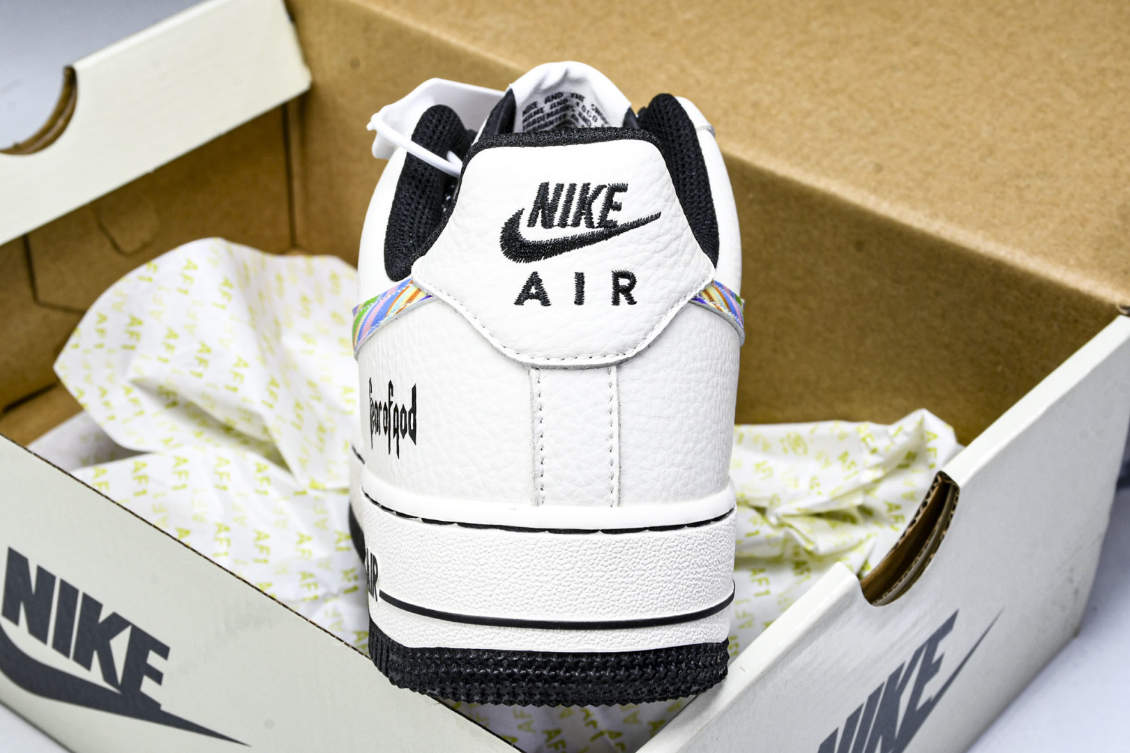 NK Air Force 1'07 Low Fod联名 白灰七彩勾 空军一号低帮休闲板鞋 LW9279-