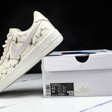 NK Air Force 1'07 Low Light Pink Flowers 手绘涂鸦 浅粉漫花 空 NK Air Force 1'07 Low Light Pink Flowers 手绘涂鸦 浅粉漫花 空
