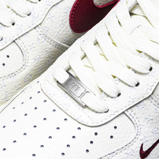 NK Air Force 1'07 Low LV联名 白红 空军一号低帮休闲板鞋 LW9279-015 NK Air Force 1'07 Low LV联名 白红 空军一号低帮休闲板鞋 LW9279-015
