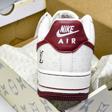 NK Air Force 1'07 Low LV联名 白红 空军一号低帮休闲板鞋 LW9279-015 NK Air Force 1'07 Low LV联名 白红 空军一号低帮休闲板鞋 LW9279-015