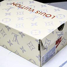 NK Air Force 1'07 Low LV联名 白红 空军一号低帮休闲板鞋 LW9279-015 NK Air Force 1'07 Low LV联名 白红 空军一号低帮休闲板鞋 LW9279-015