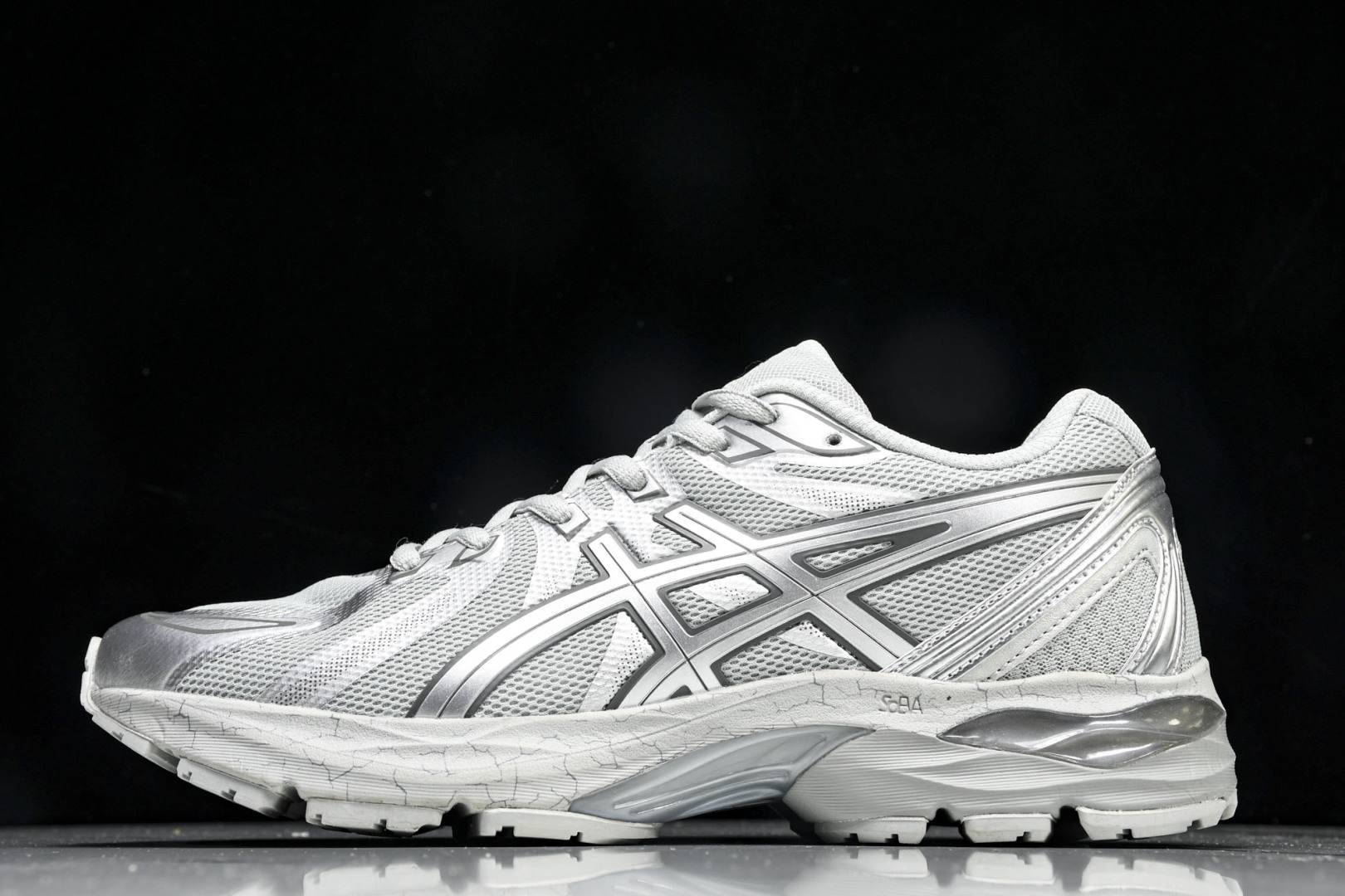Asics 尺码36-45

纯原版出品-Gel-Flux 4 CN 夏季低帮透气休闲运动跑步鞋 101